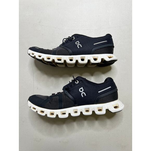 ON Cloud 5 Running Shoes Women's Size US 7.5 Black - running - gym - workout - Picture 9 of 9